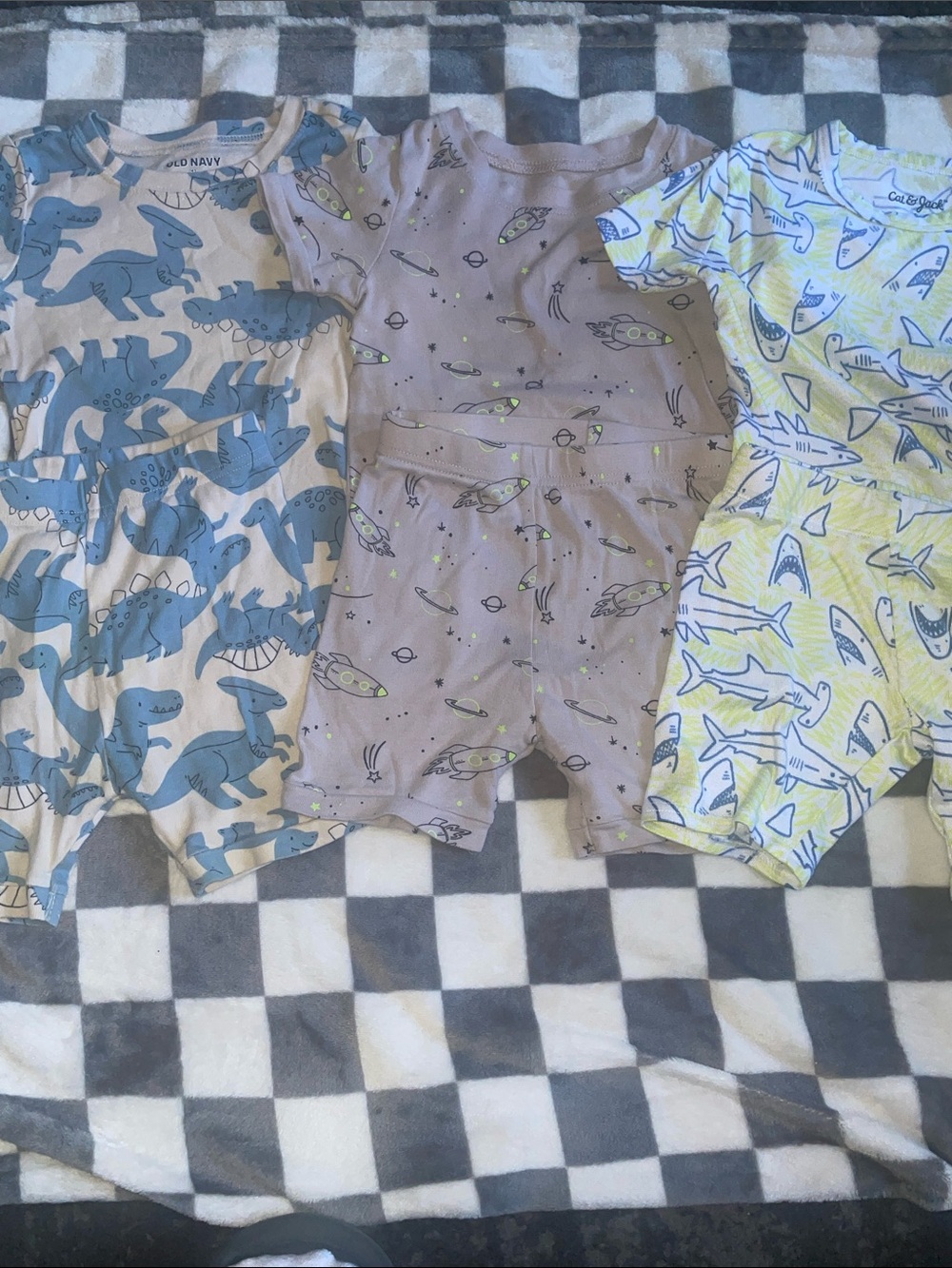 3 short/short sleeve top pj set. Size 4T